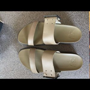 Sorel Roaming Buckle Slide Sandals